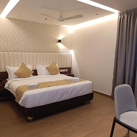 Hotel The Kings Park Grand-Near Us Consulate Chennai Esterno foto