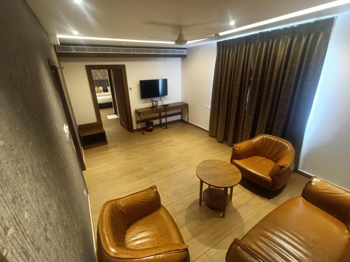 Hotel The Kings Park Grand-Near Us Consulate Chennai Esterno foto