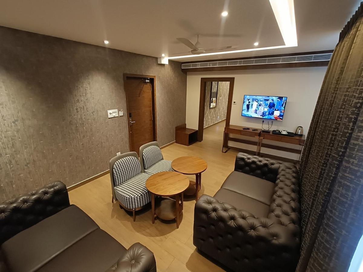 Hotel The Kings Park Grand-Near Us Consulate Chennai Esterno foto