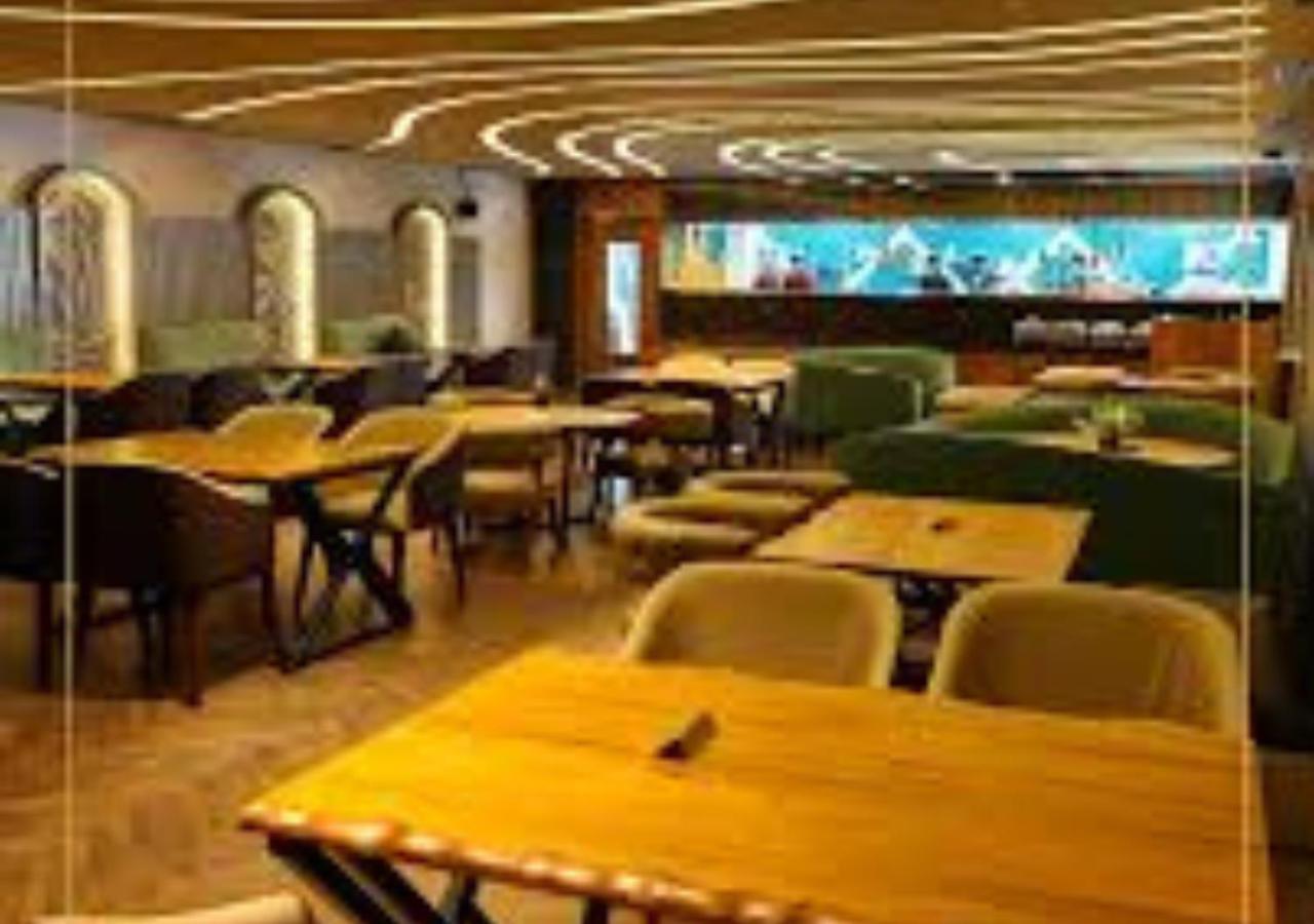 Hotel The Kings Park Grand-Near Us Consulate Chennai Esterno foto