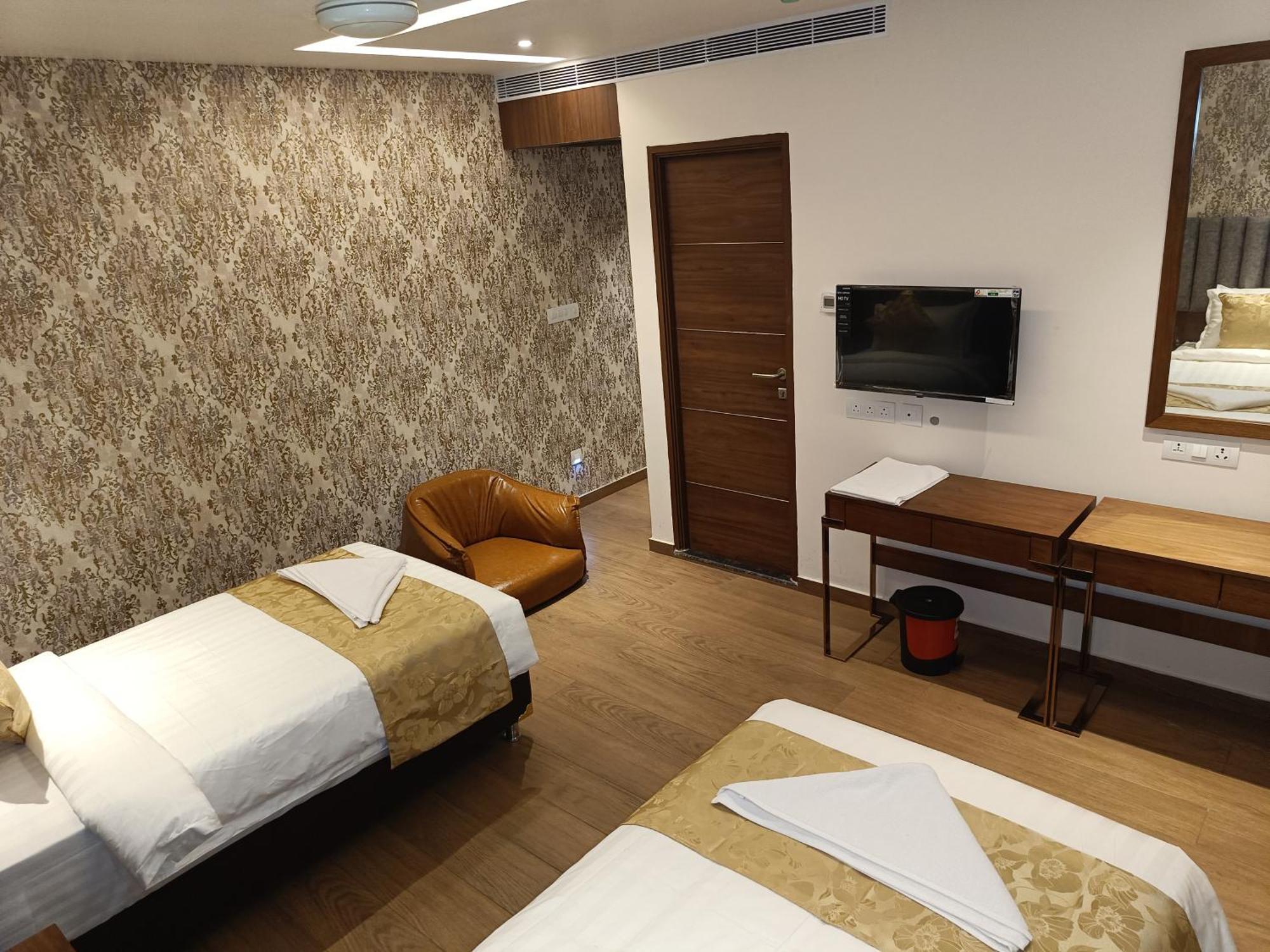 Hotel The Kings Park Grand-Near Us Consulate Chennai Esterno foto