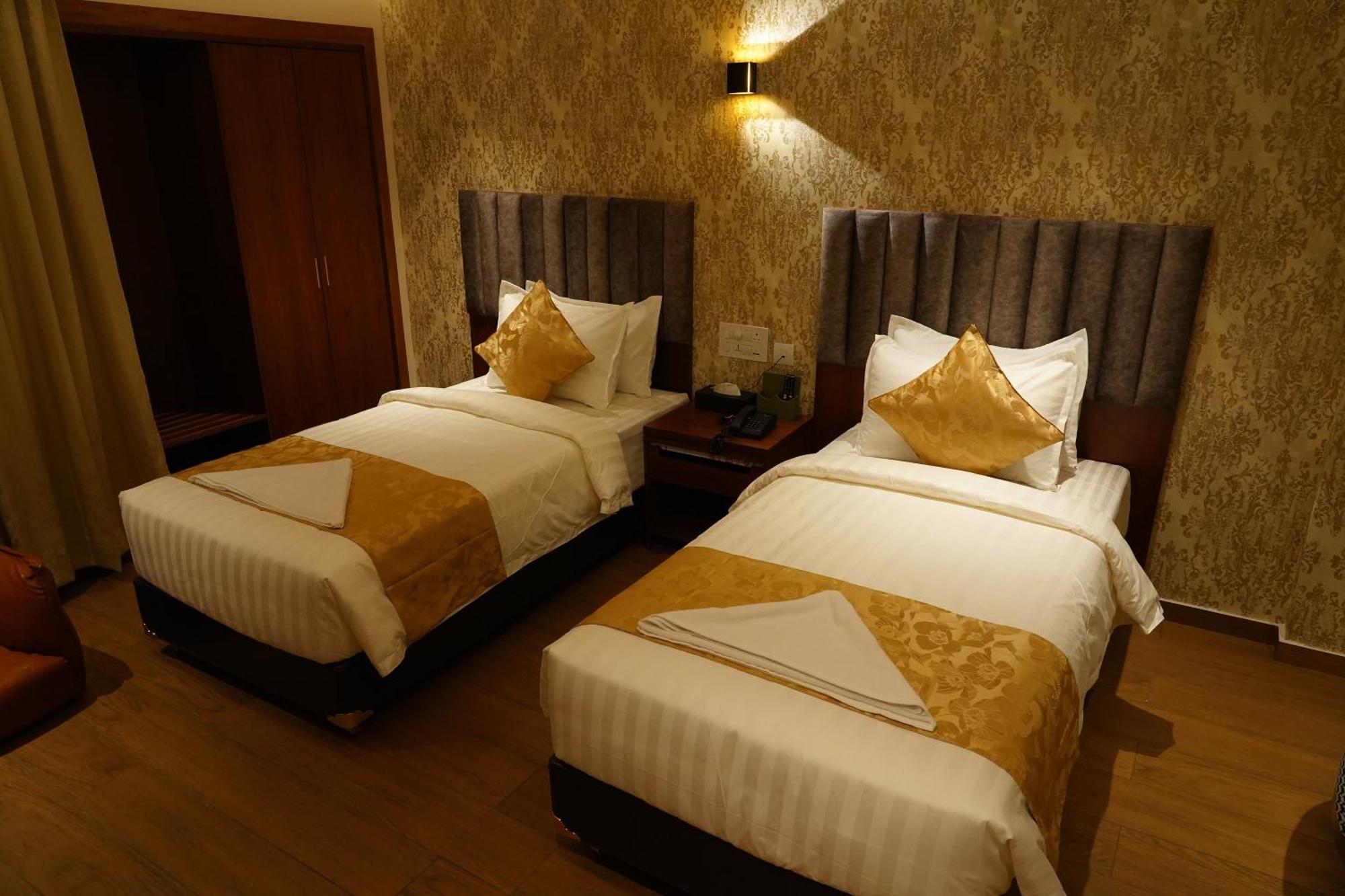 Hotel The Kings Park Grand-Near Us Consulate Chennai Esterno foto