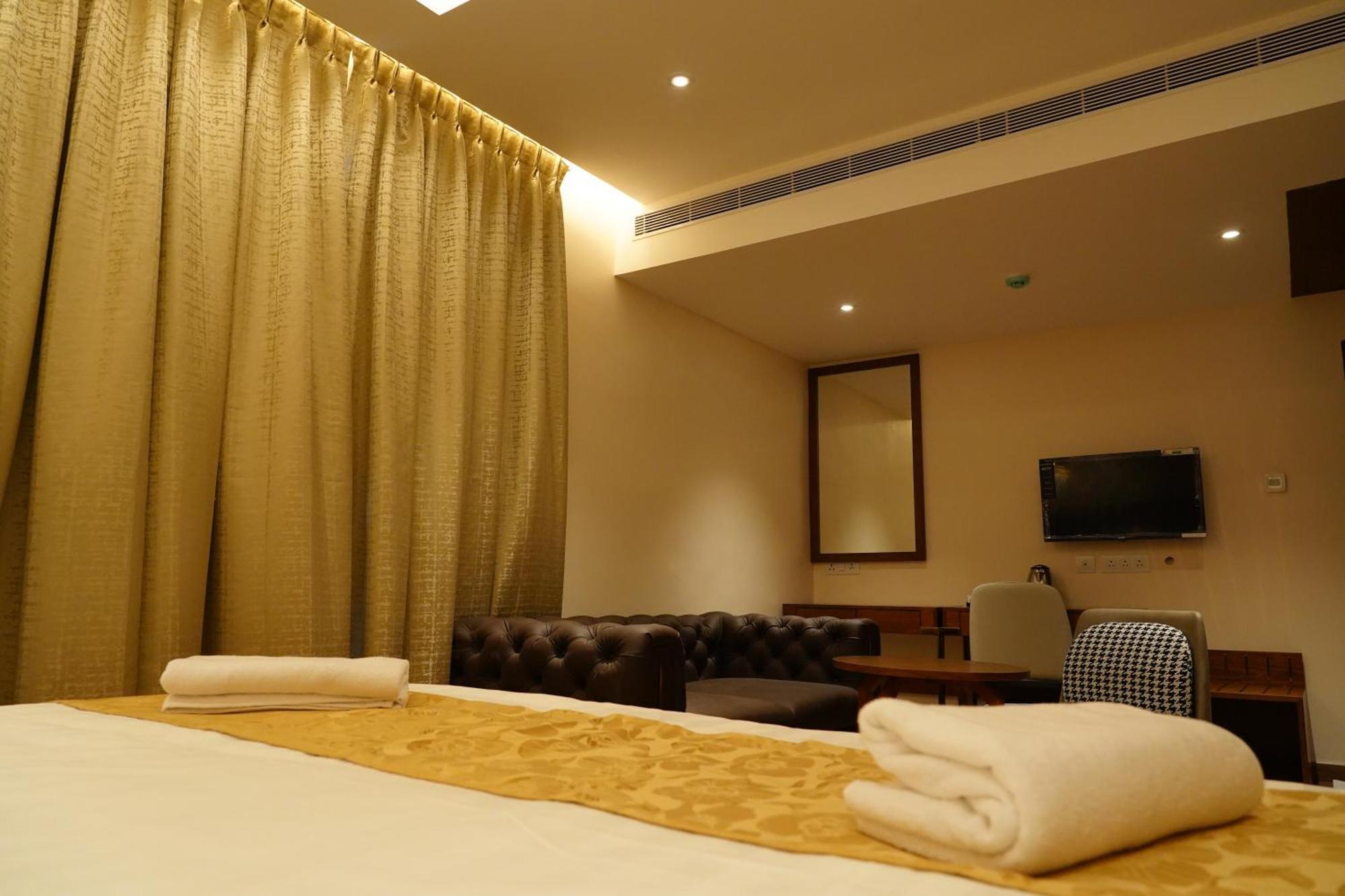 Hotel The Kings Park Grand-Near Us Consulate Chennai Esterno foto